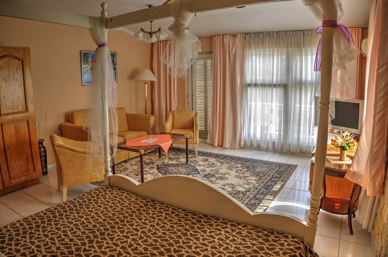 Hotel Independencia ภายนอก รูปภาพ